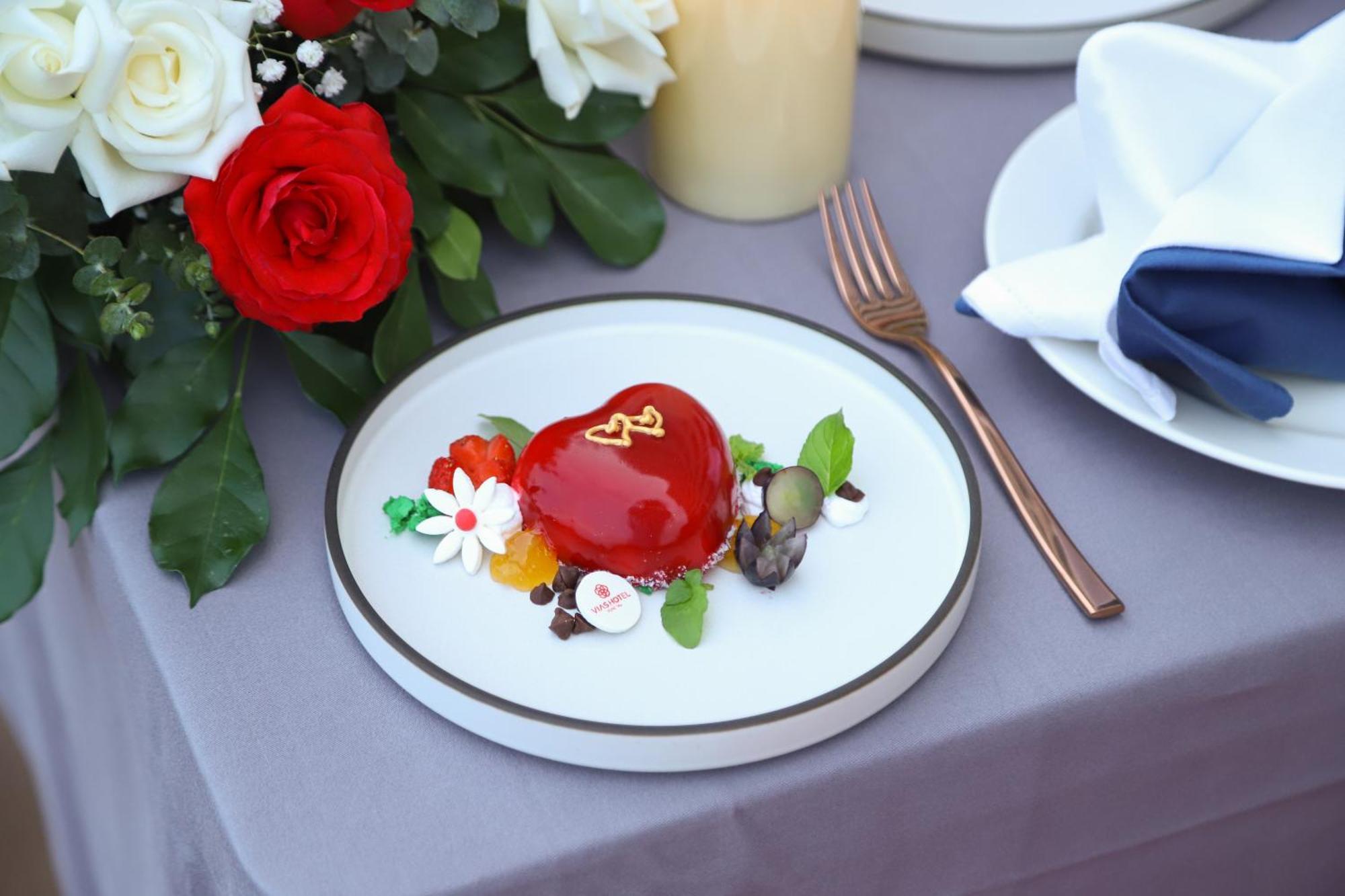 Vias Hotel Vung Tau - Transportation Included Kültér fotó A heart-shaped Jell-O mold