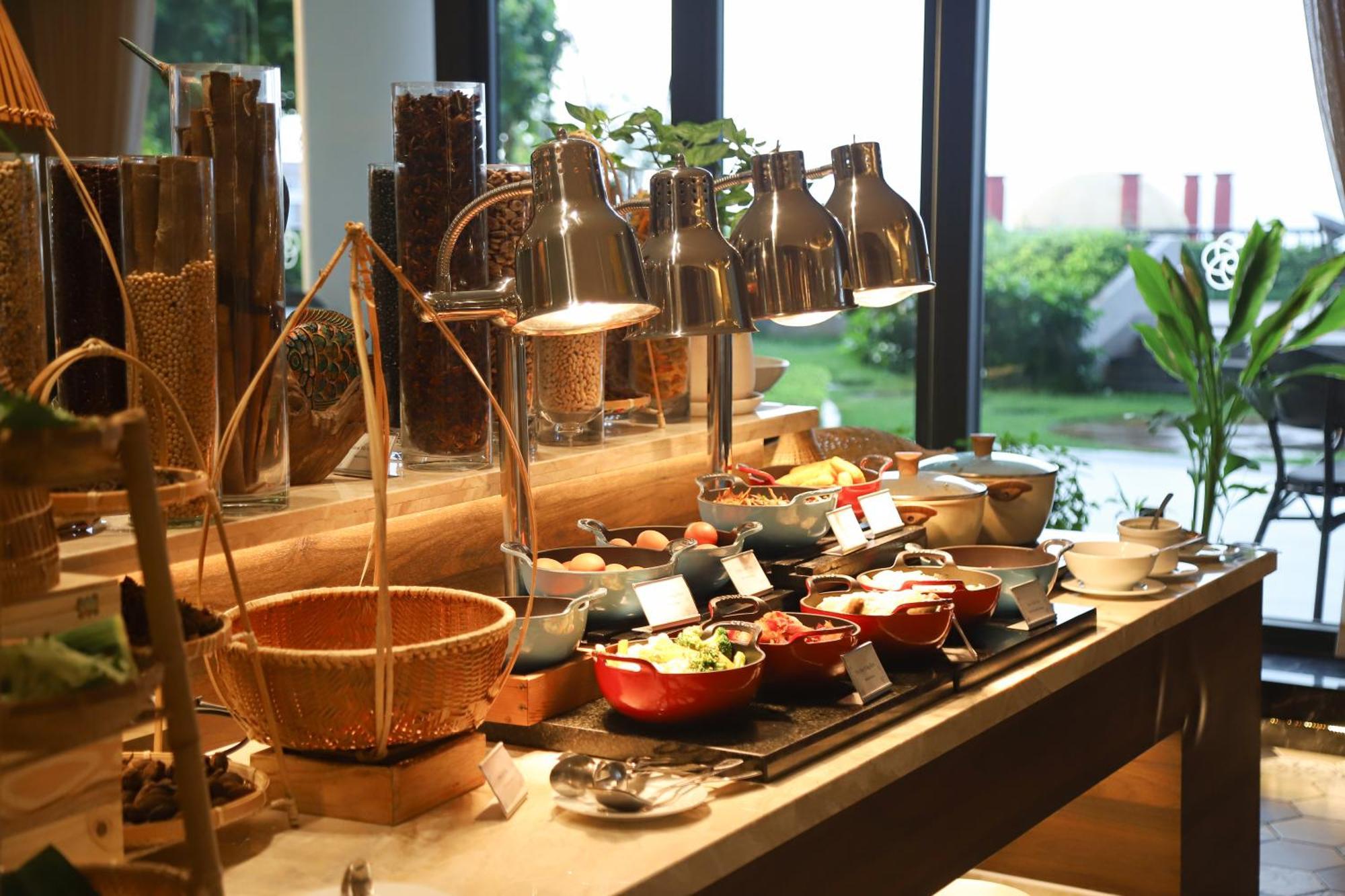 Vias Hotel Vung Tau - Transportation Included Kültér fotó A salad bar